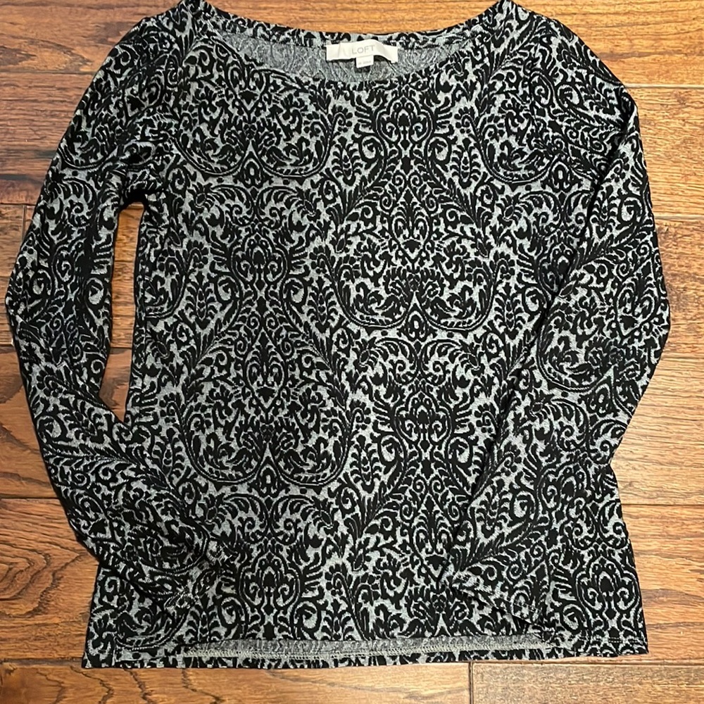 Loft Velvet Detail Long-Sleeve XS
